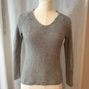 GAP V neck sweater, XS,  Heather grey